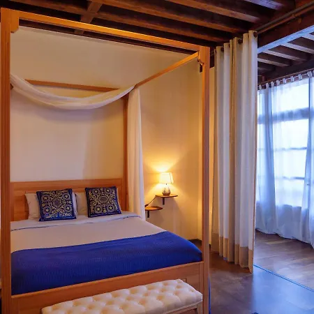 Casa Del Armino Mansion De La Familia De 