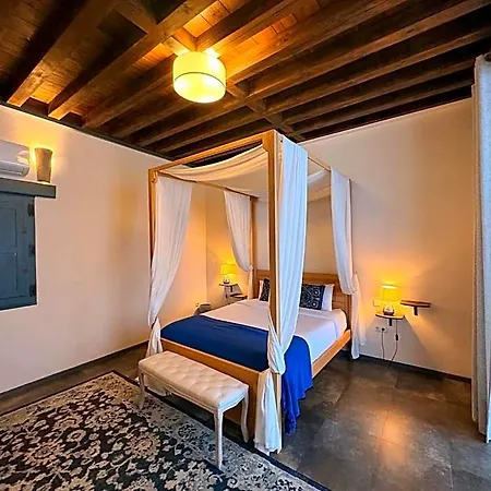 Casa Del Armino - Historic Boutique In Old Town Hotel 4*