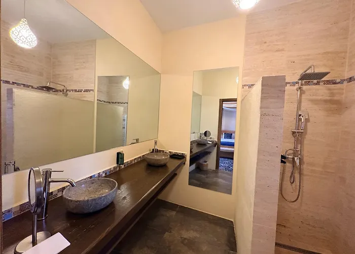 Casa Del Armino - Historic Boutique In Old Town מלון